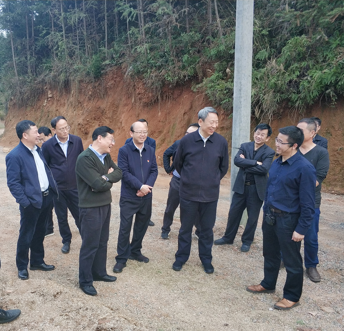 1575963180651647.jpg 江西省政協副主席劉衛平考察調研我司定南項目.jpg